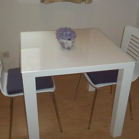 بيت ضيافة Miro سبليت